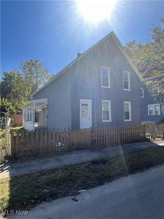 7815 Eve Avenue Cleveland OH 44102