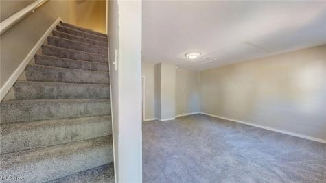 7815 Eve Avenue Cleveland OH 44102
