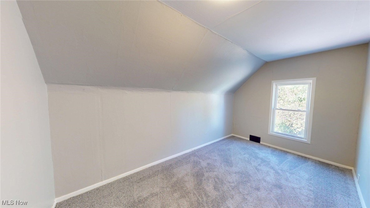 7815 Eve Avenue Cleveland OH 44102