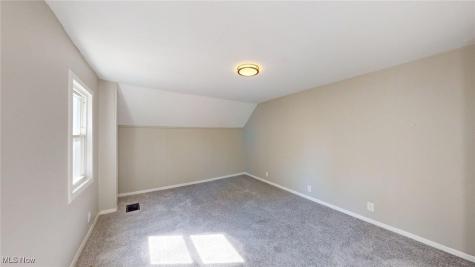 7815 Eve Avenue Cleveland OH 44102