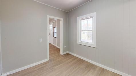 7815 Eve Avenue Cleveland OH 44102