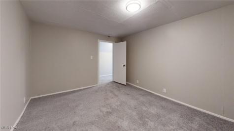 7815 Eve Avenue Cleveland OH 44102