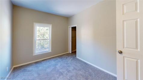 7815 Eve Avenue Cleveland OH 44102