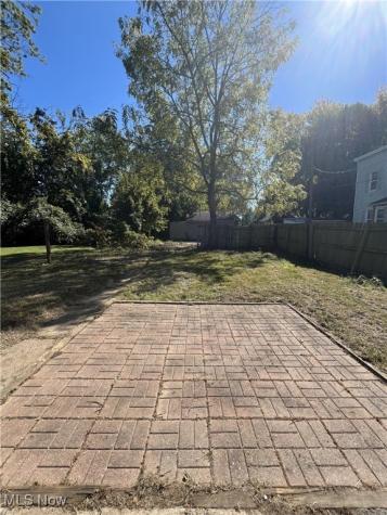 7815 Eve Avenue Cleveland OH 44102