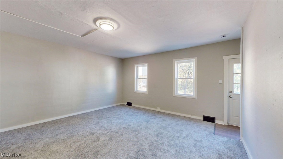 7815 Eve Avenue Cleveland OH 44102