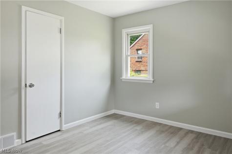 734 Pasadena Avenue Youngstown OH 44502