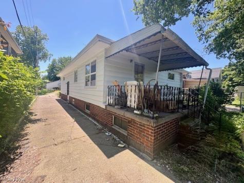 451 9th Street Elyria OH 44035