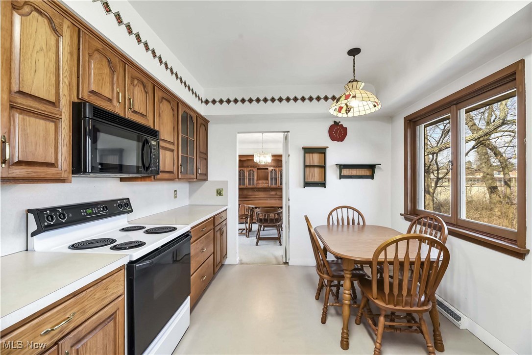 2396 Hillcrest Lane Parma OH 44134