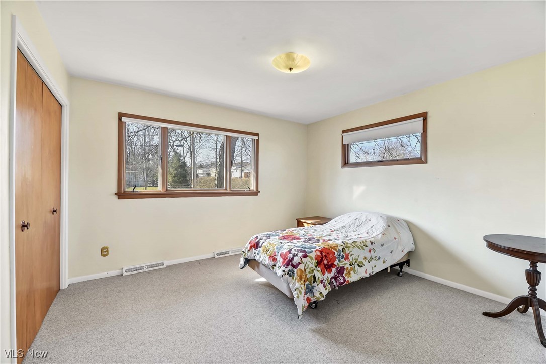 2396 Hillcrest Lane Parma OH 44134