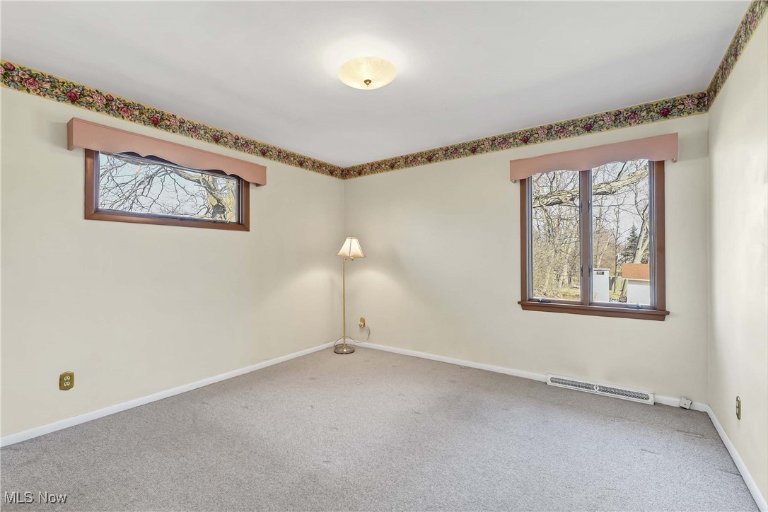 2396 Hillcrest Lane Parma OH 44134