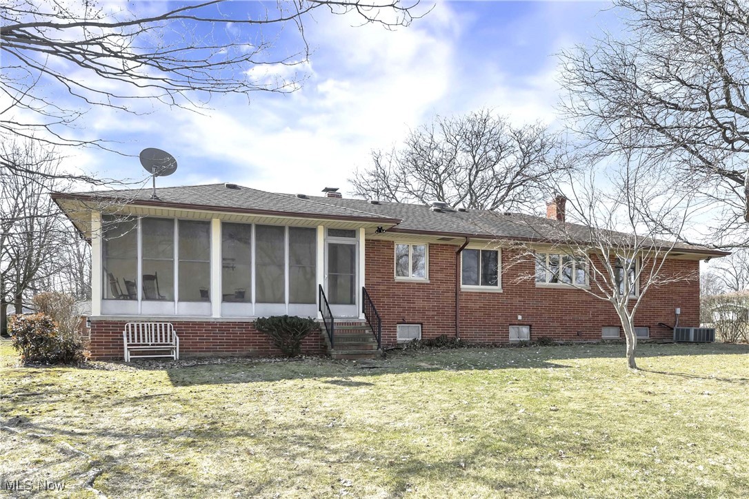 2396 Hillcrest Lane Parma OH 44134