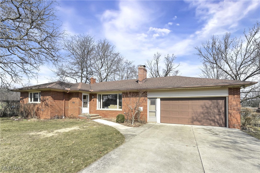 2396 Hillcrest Lane Parma OH 44134