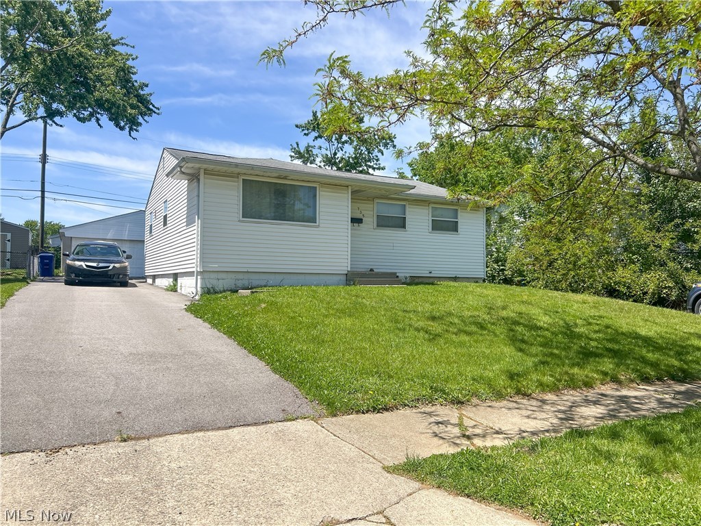 735 Maurine Drive Columbus OH 43228