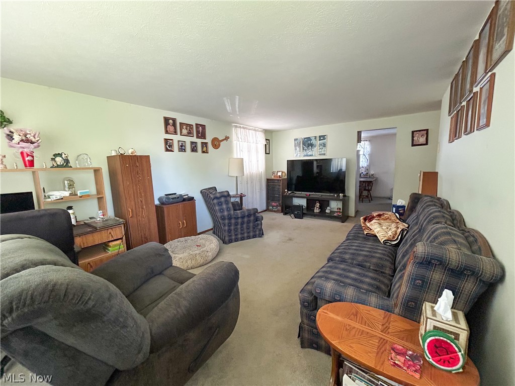 735 Maurine Drive Columbus OH 43228