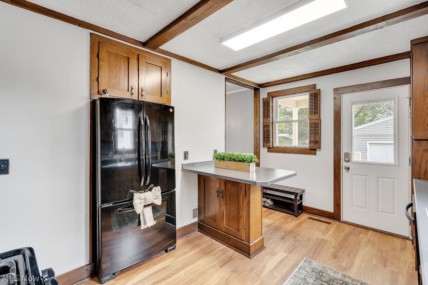 419 Hayes Avenue Mcdonald OH 44437