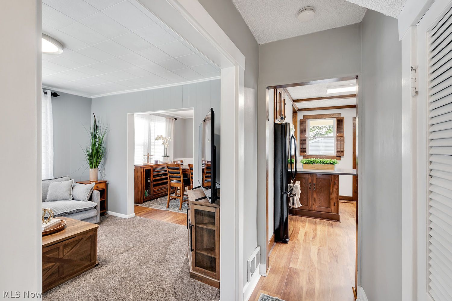 419 Hayes Avenue Mcdonald OH 44437