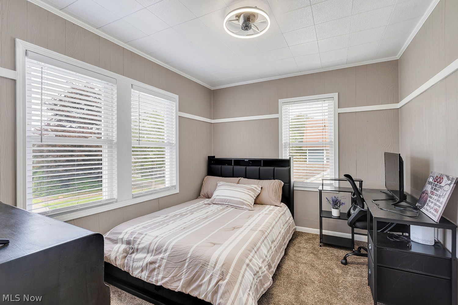 419 Hayes Avenue Mcdonald OH 44437