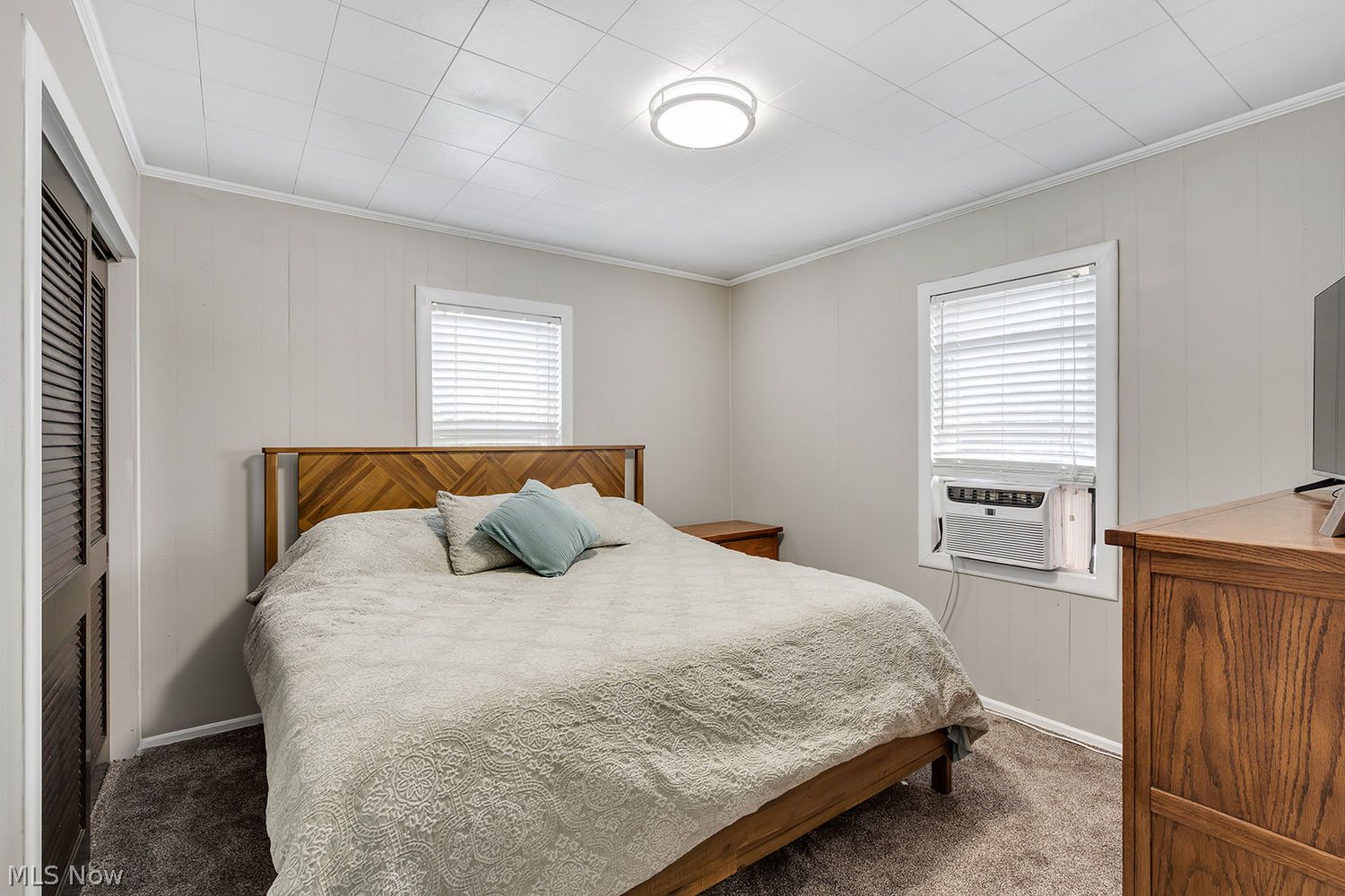 419 Hayes Avenue Mcdonald OH 44437