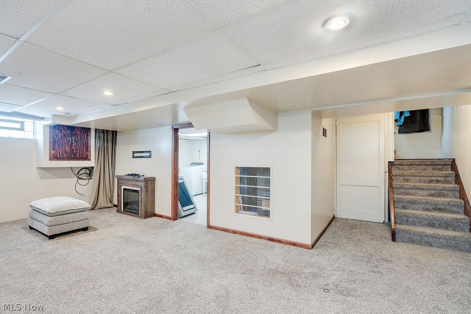 419 Hayes Avenue Mcdonald OH 44437