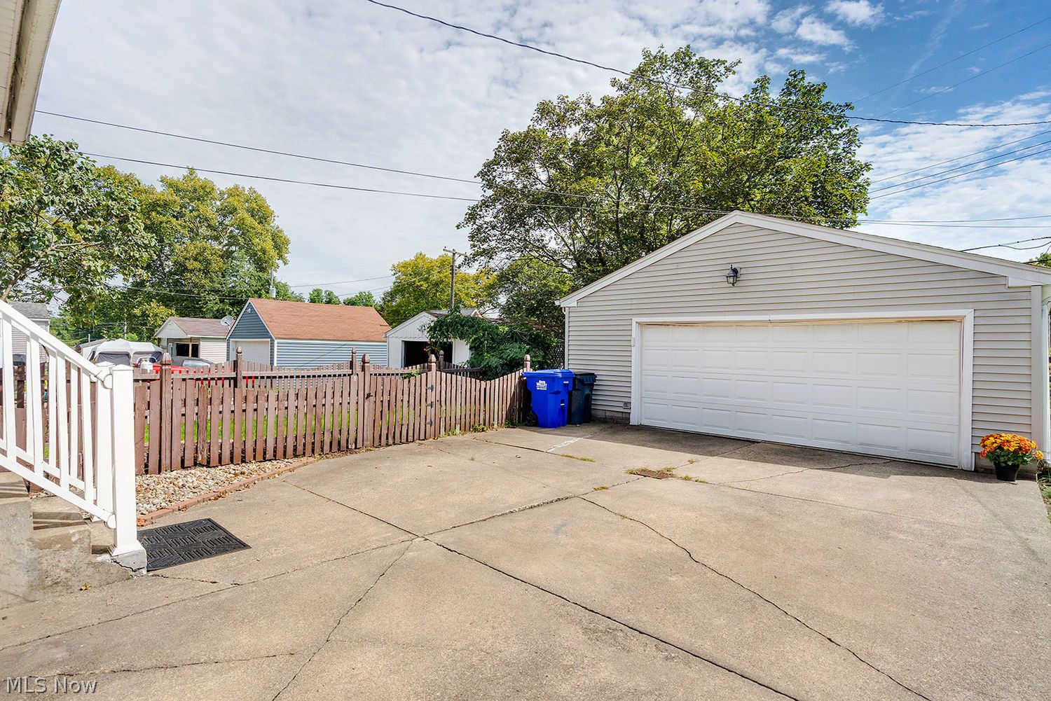 419 Hayes Avenue Mcdonald OH 44437
