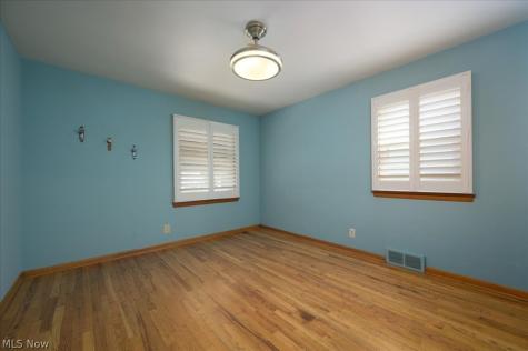 32204 Glen Arden Drive Willowick OH 44095