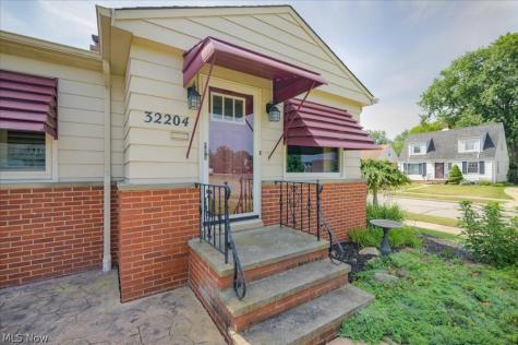 32204 Glen Arden Drive Willowick OH 44095