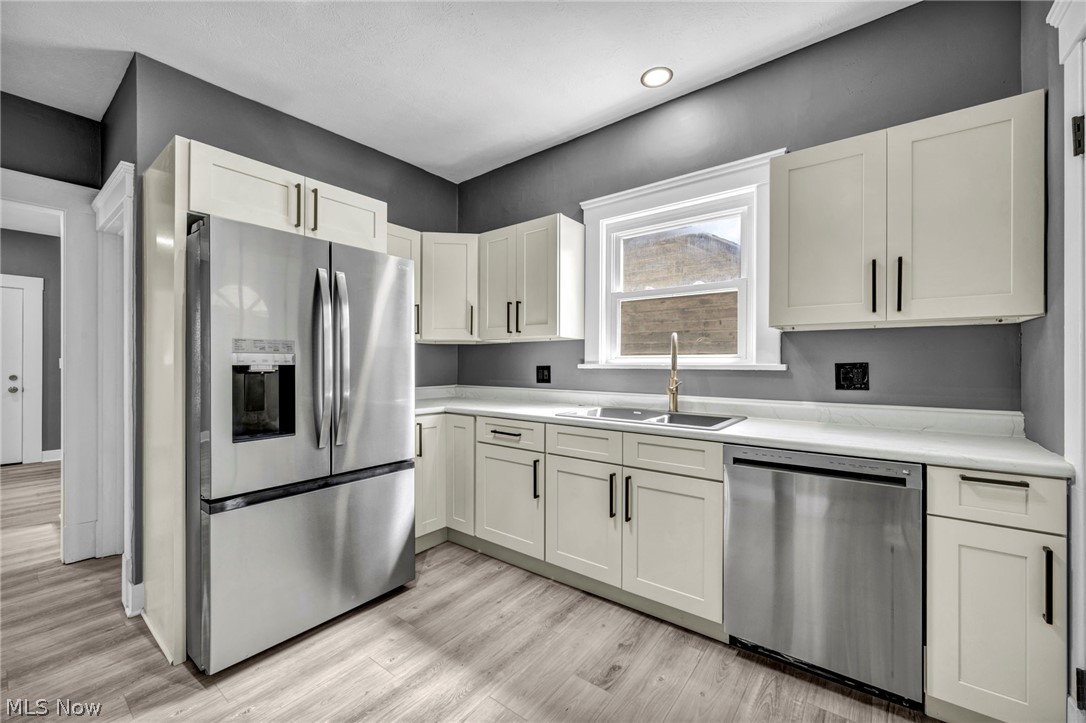 1009 W 10th Street Lorain OH 44052