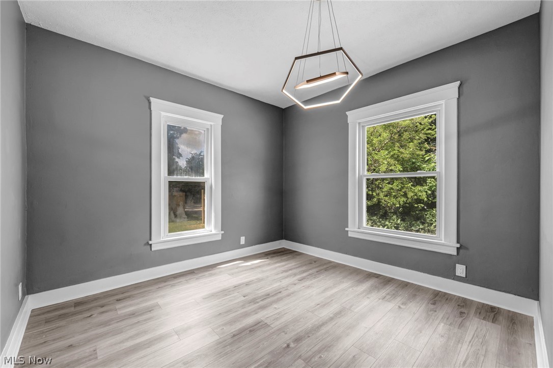 1009 W 10th Street Lorain OH 44052