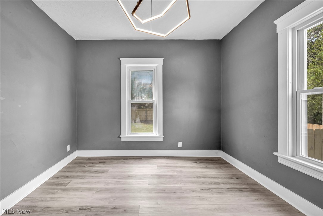 1009 W 10th Street Lorain OH 44052