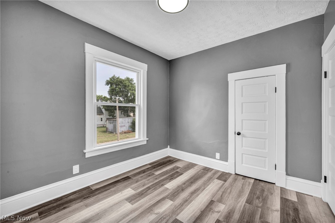 1009 W 10th Street Lorain OH 44052