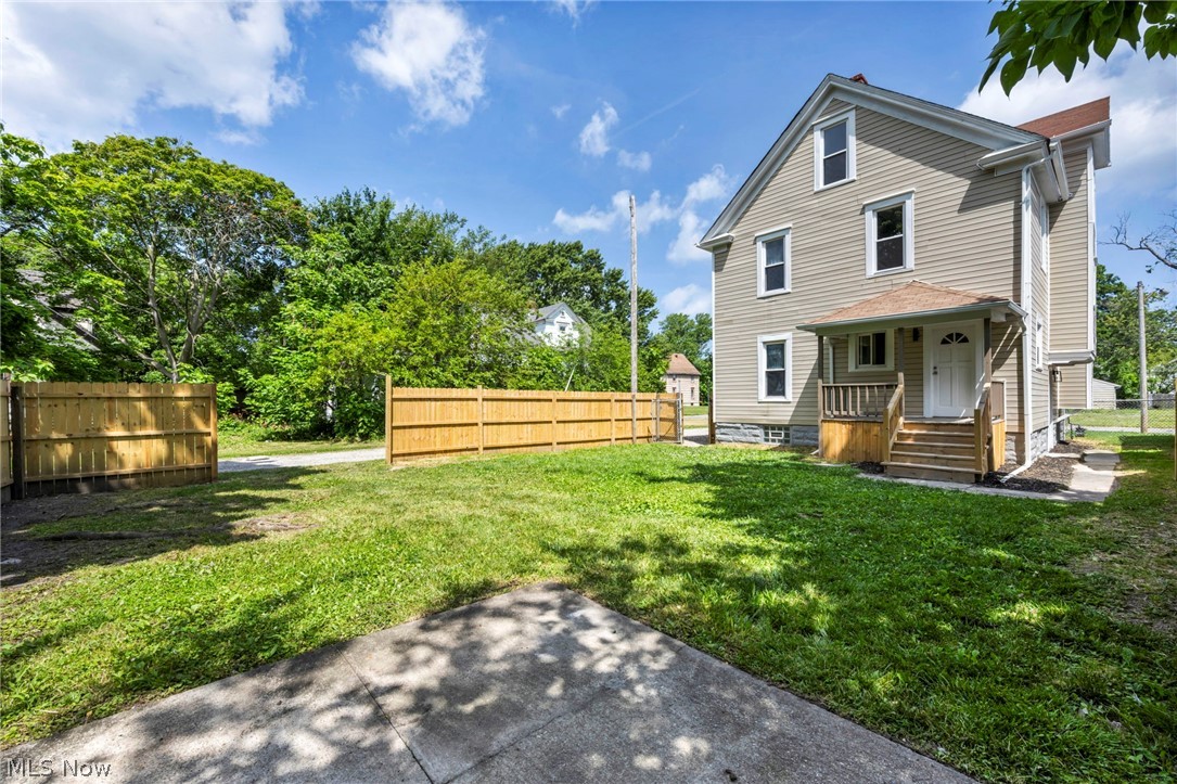 1009 W 10th Street Lorain OH 44052