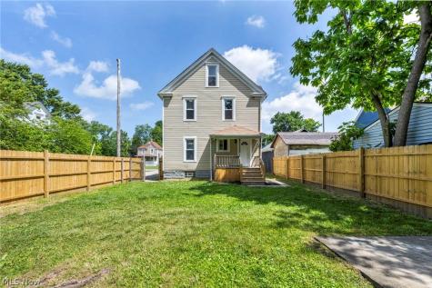 1009 W 10th Street Lorain OH 44052