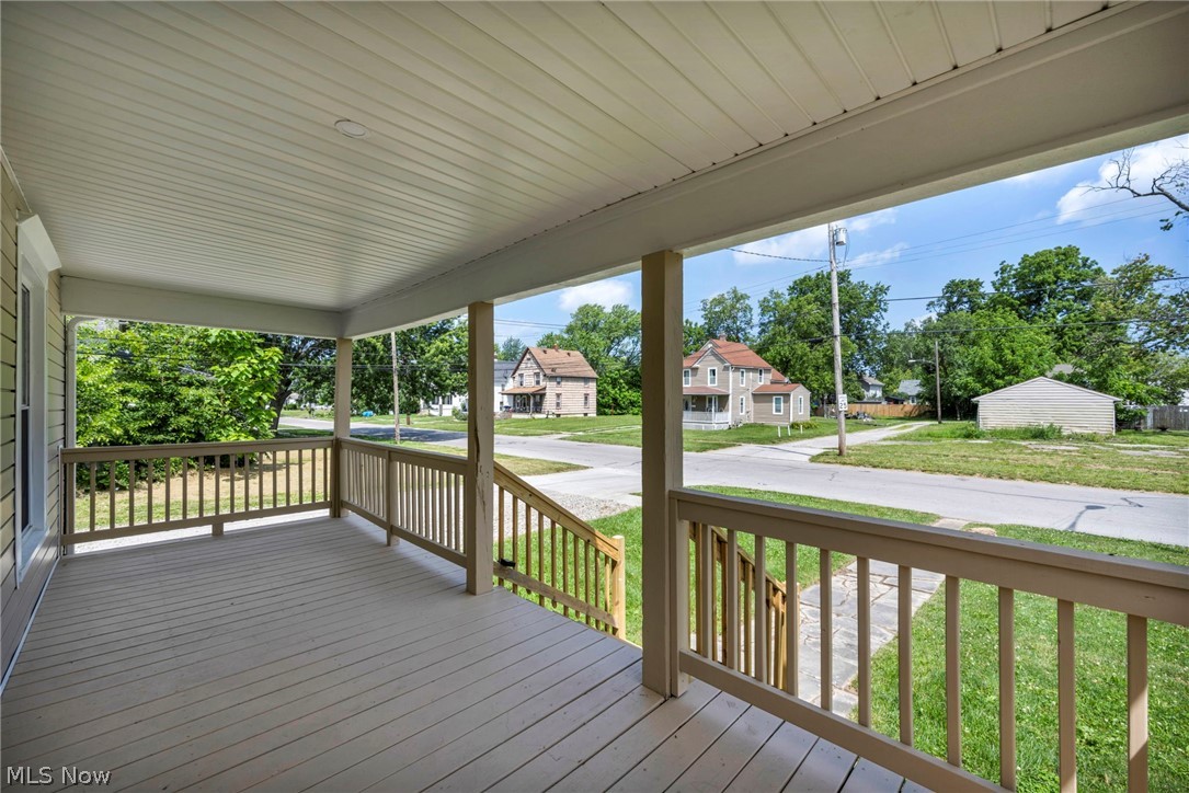 1009 W 10th Street Lorain OH 44052