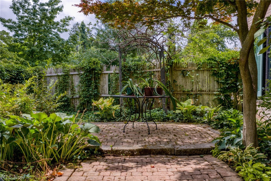 2341 Roxboro Road Cleveland Heights OH 44106