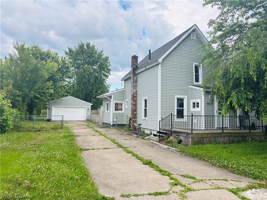 1614 E 49th Street Ashtabula OH 44004
