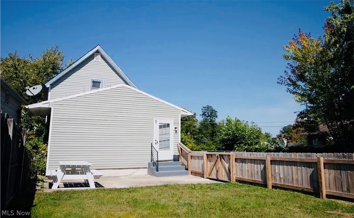 1614 E 49th Street Ashtabula OH 44004
