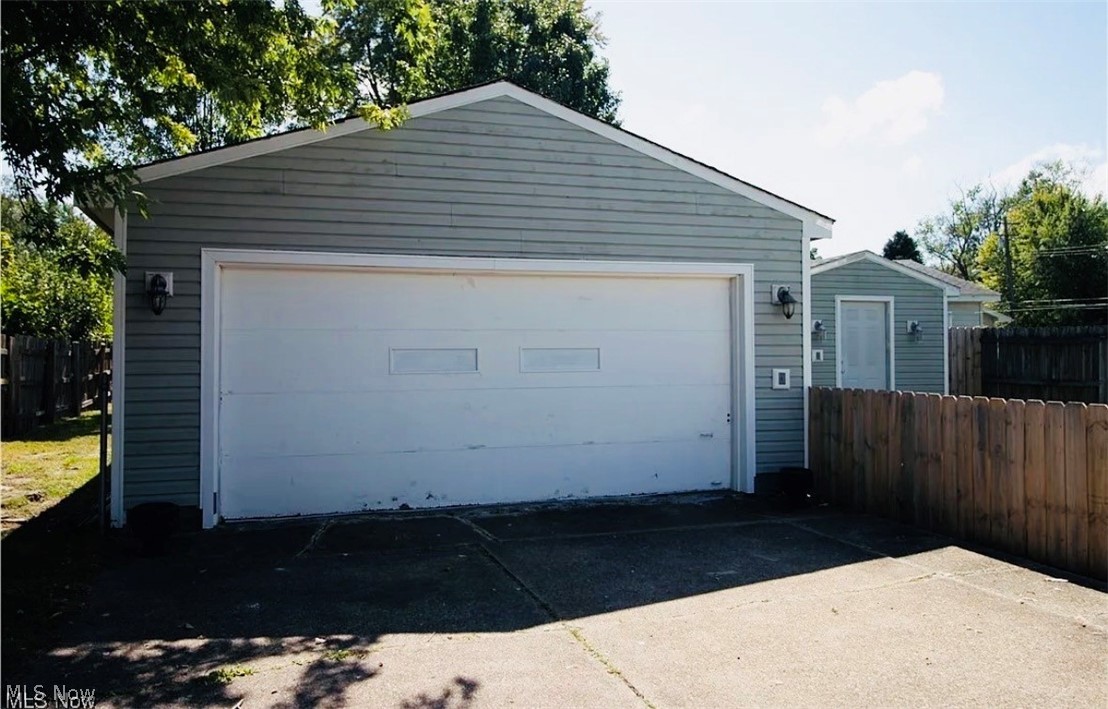 1614 E 49th Street Ashtabula OH 44004