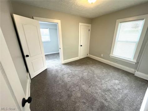 31 E Brookside Avenue Akron OH 44301