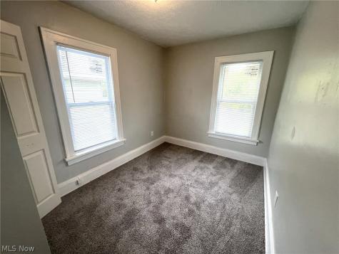 31 E Brookside Avenue Akron OH 44301