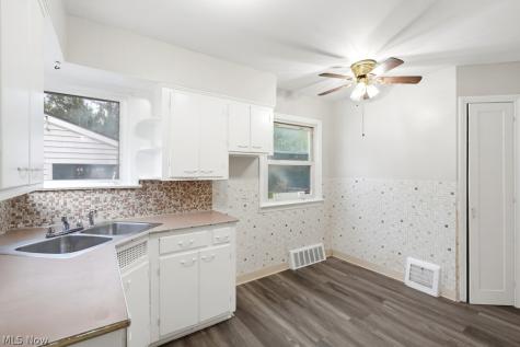 742 Northfield Road Bedford OH 44146