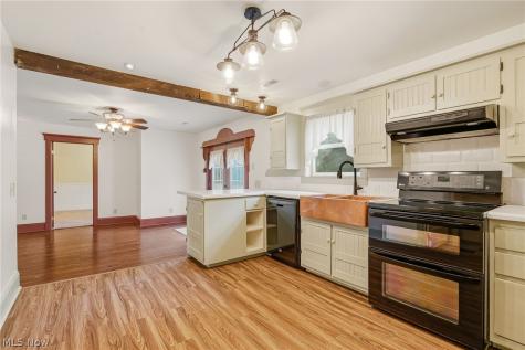 11602 Jennings Road NE Alliance OH 44601