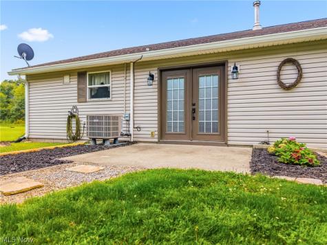 11602 Jennings Road NE Alliance OH 44601