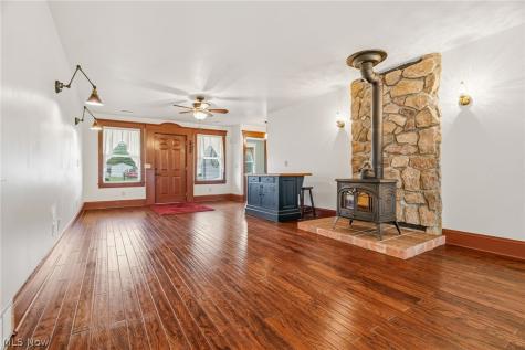 11602 Jennings Road NE Alliance OH 44601