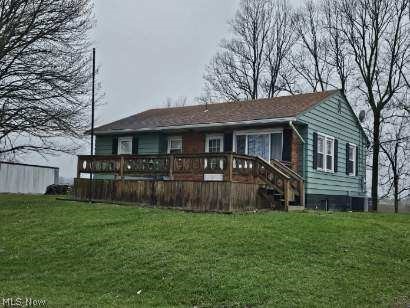 1060 Township Road 262 Bloomingdale OH 43910