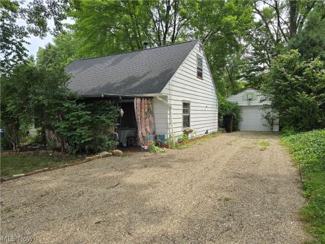 625 Edgewood Drive Kent OH 44240