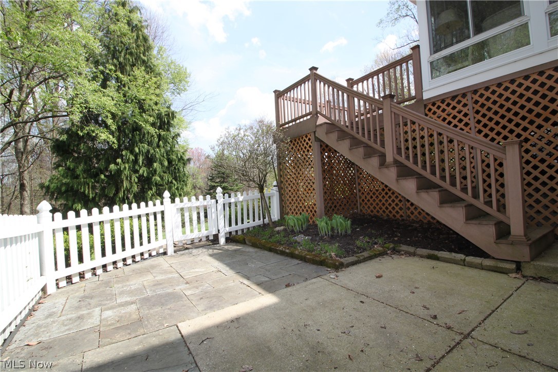 7960 Bainbrook Drive Chagrin Falls OH 44023