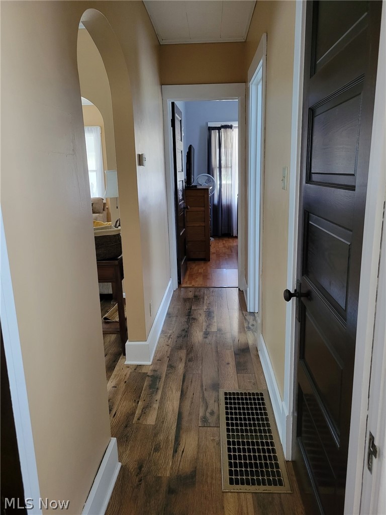 169 Neighbor Street Newcomerstown OH 43832
