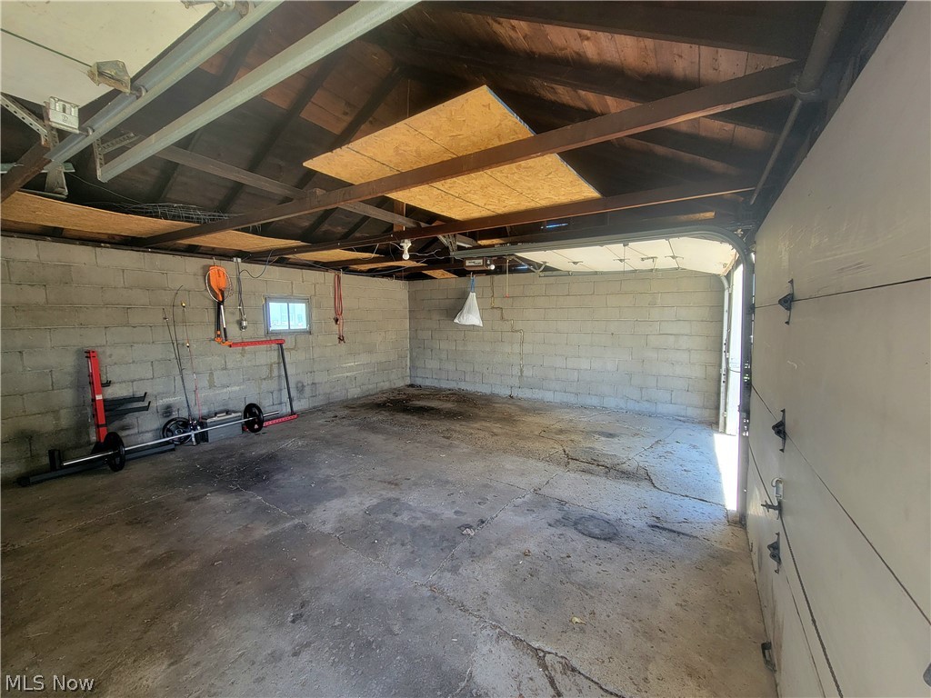 169 Neighbor Street Newcomerstown OH 43832