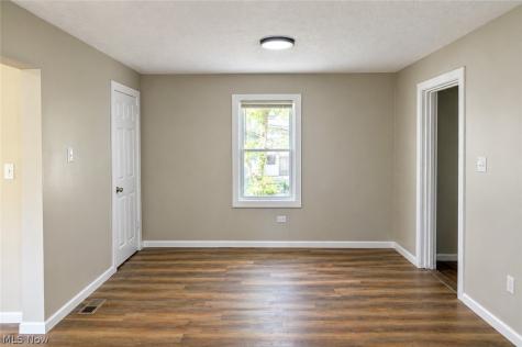 9705 Macon Avenue Cleveland OH 44102