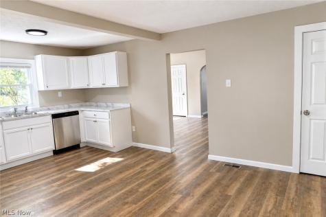 9705 Macon Avenue Cleveland OH 44102